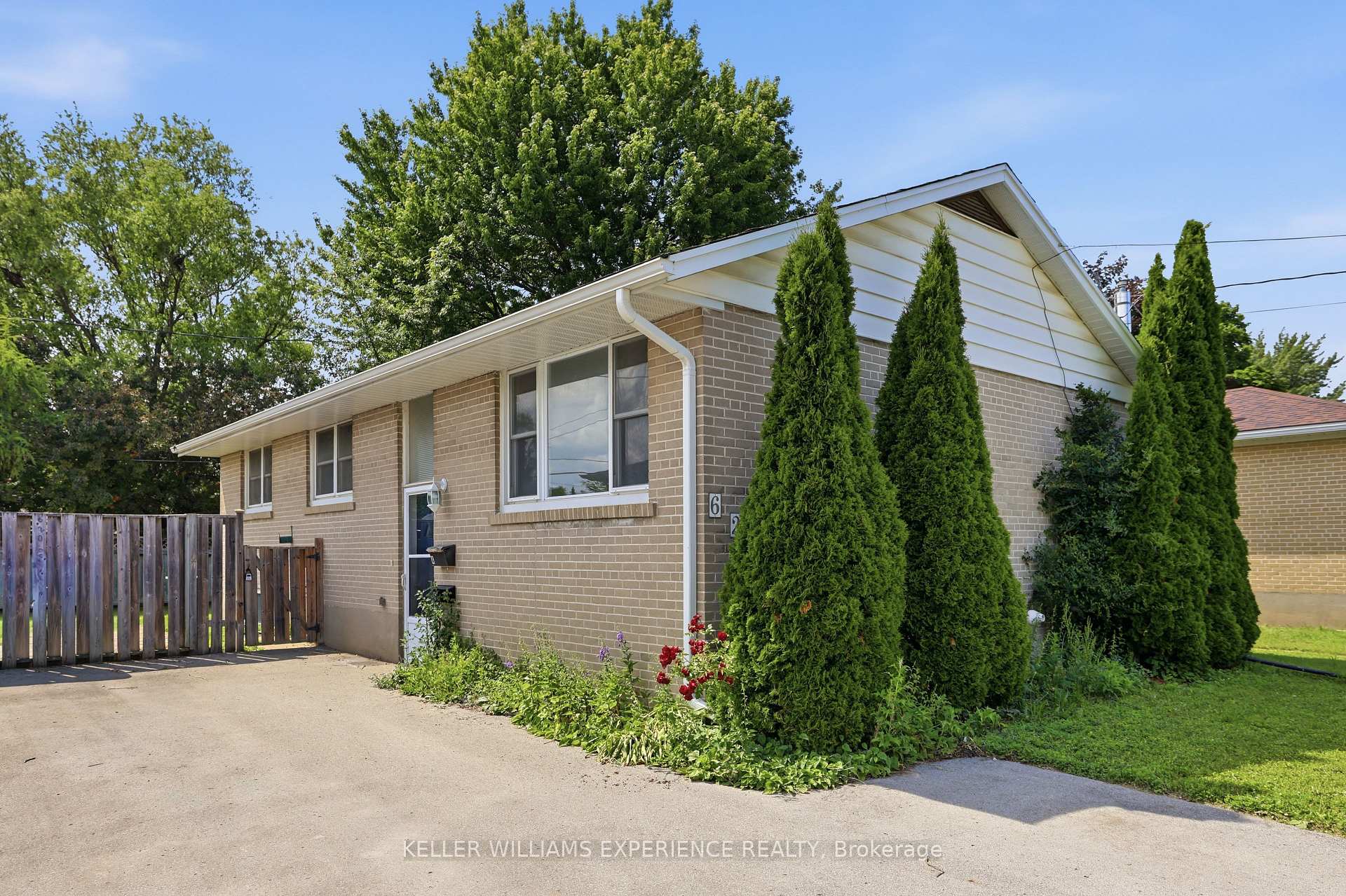620 OAK Street, Collingwood, ON L9Y 2Z3
