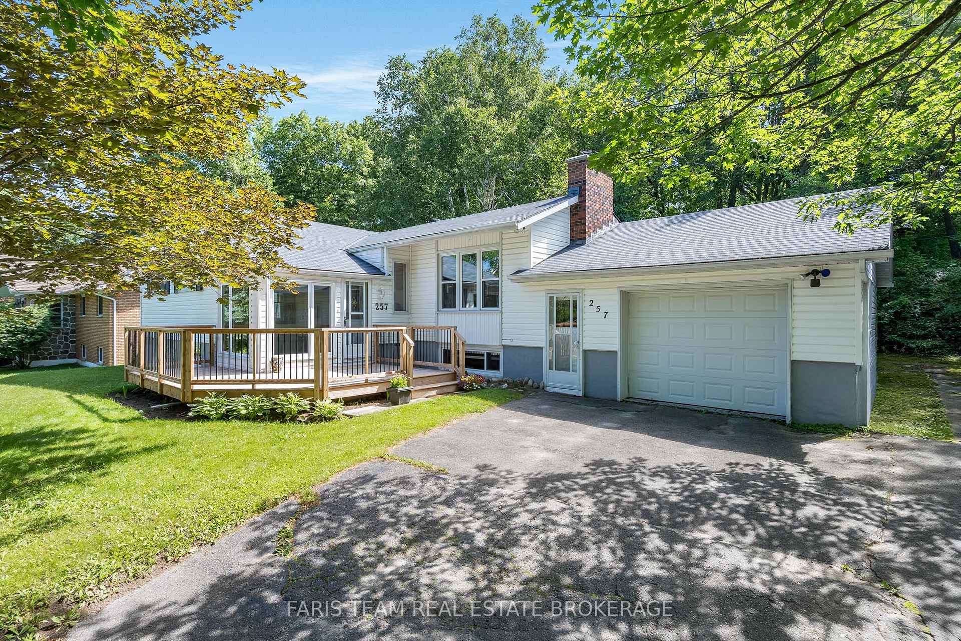 257 Church Street, Penetanguishene, ON L9M 1G6