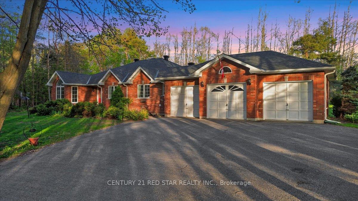 1775 Loretta Avenue, Severn, ON L3V 7W2