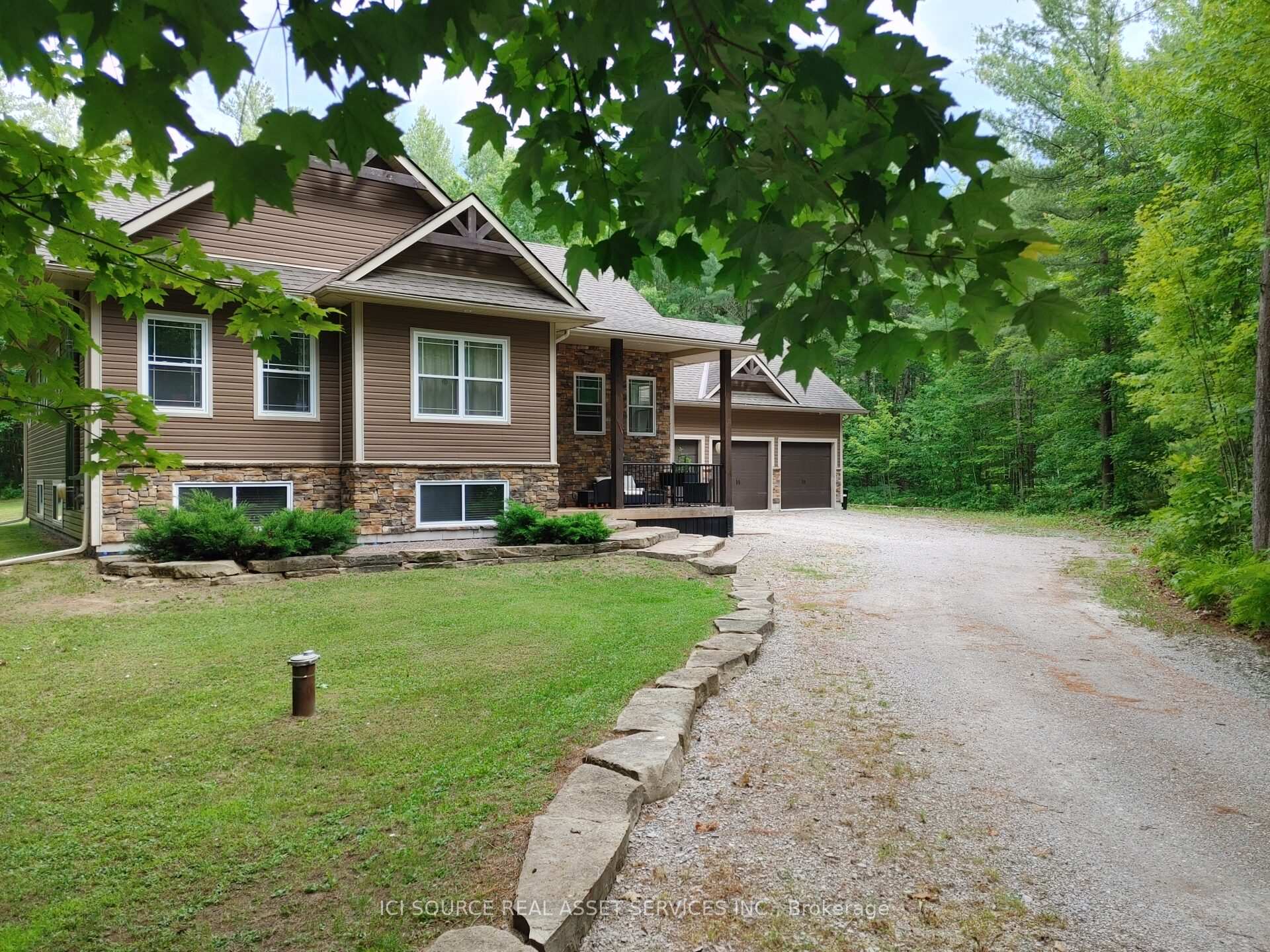 2932 Pinecone Trail, Severn, ON L0K 2B0