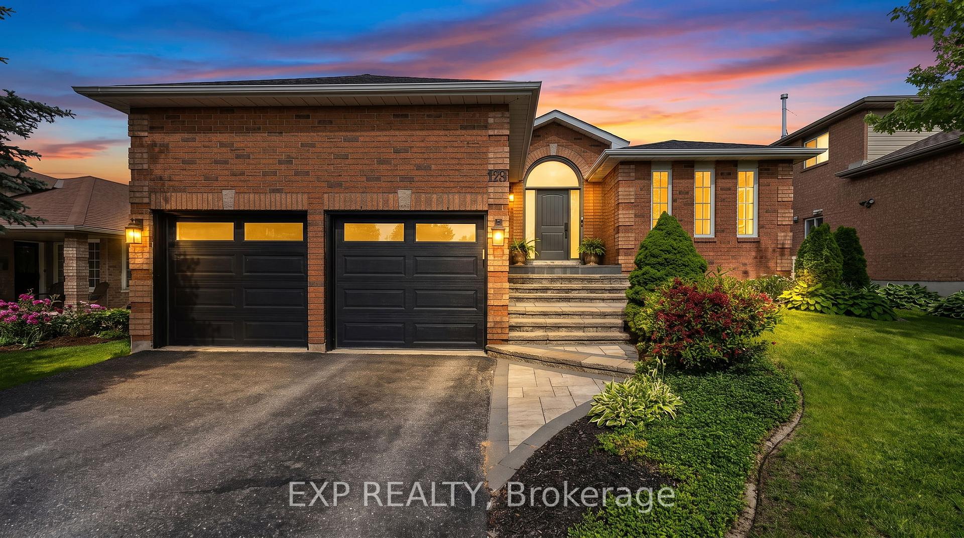 129 Golden Meadow Road, Barrie, ON L4N 8K3