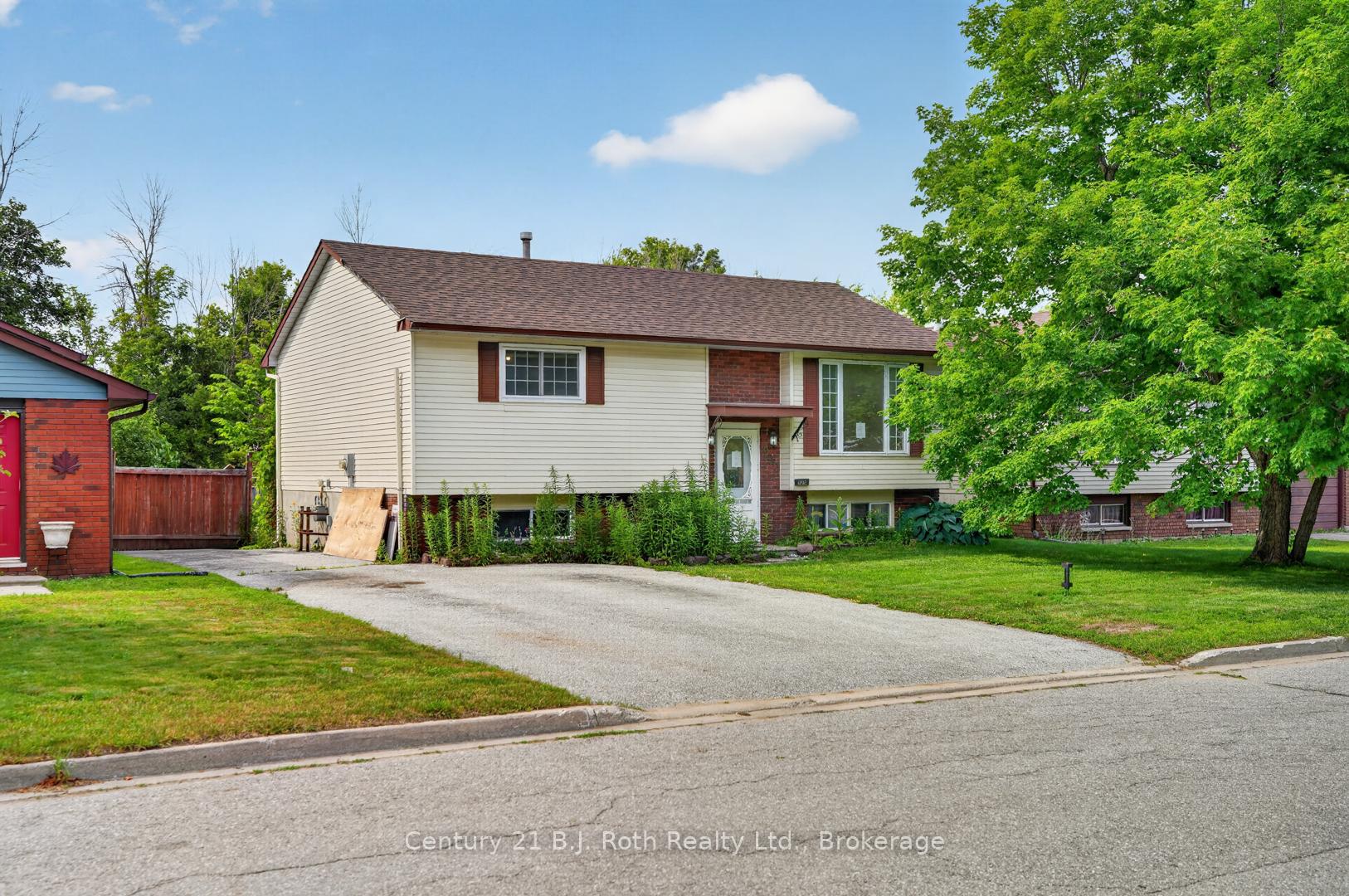 232 Shannon Street, Orillia, ON L3V 7B8