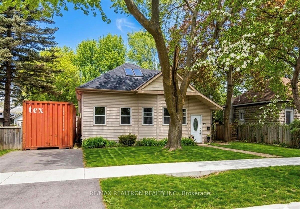 86 John Street, Barrie, ON L4N 2K5