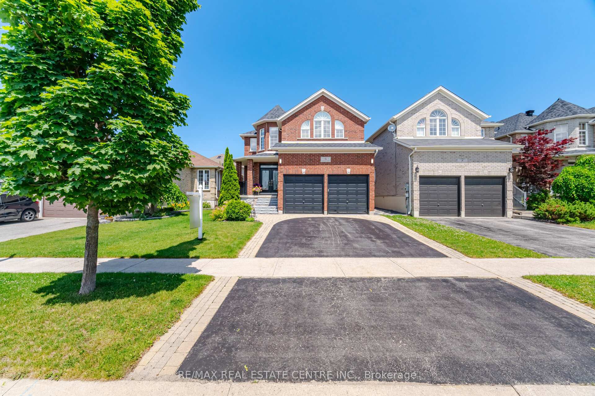 6 Parisian Crescent, Barrie, ON L4N 0Y9