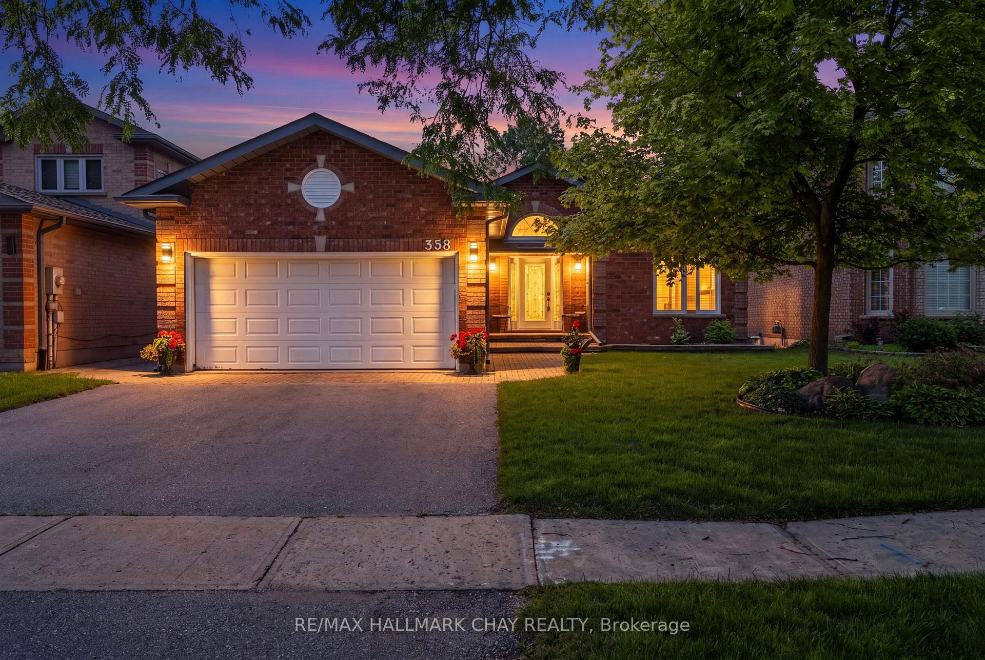358 Livingstone Street W, Springwater, ON L4N 7K7