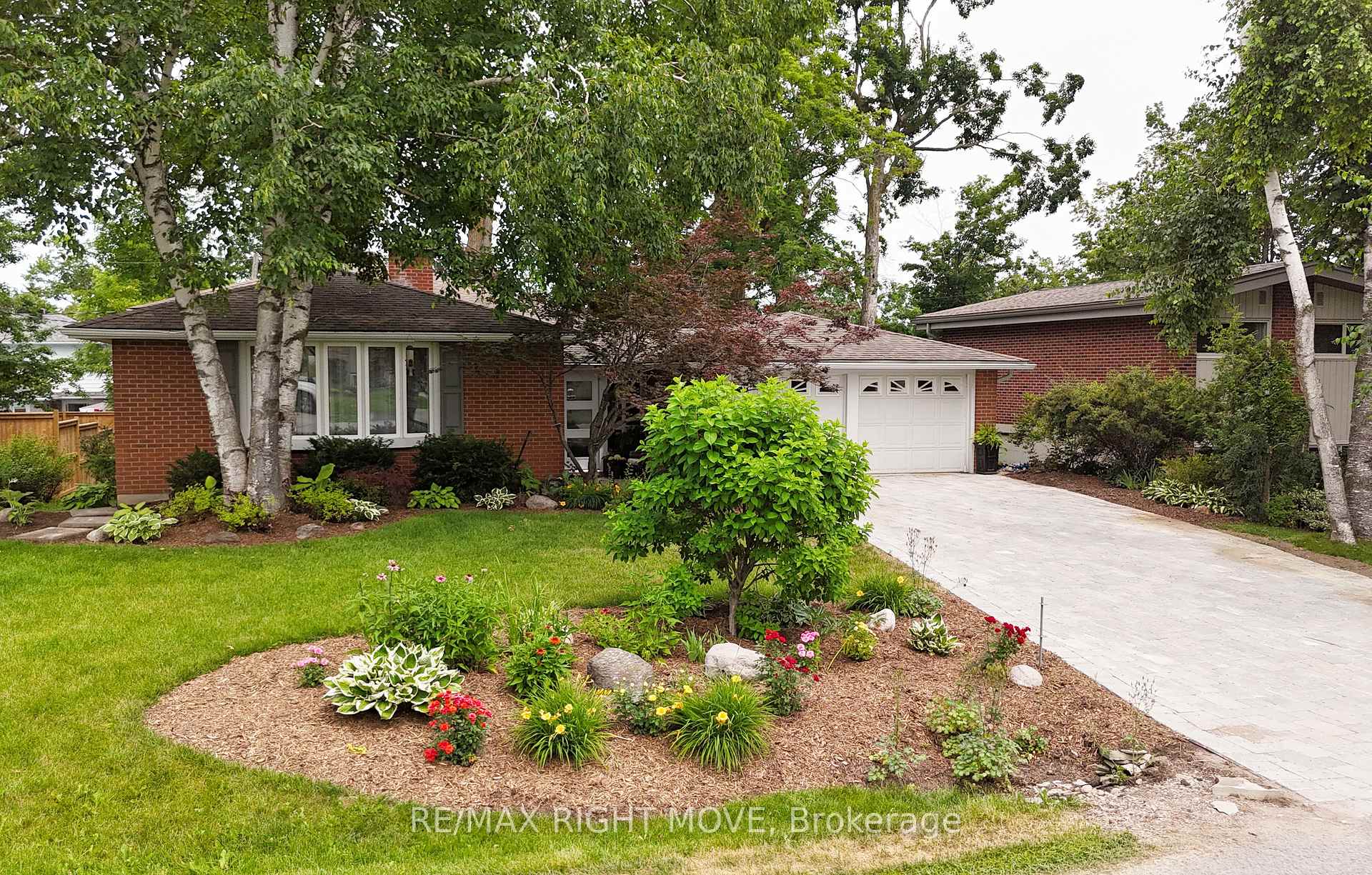 434 Highland Avenue, Orillia, ON L3V 4E7