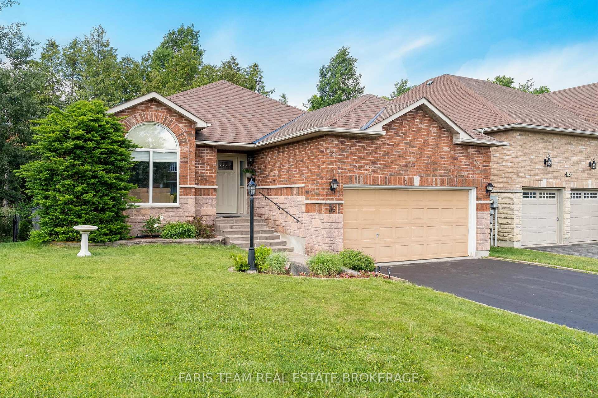 36 Bayshore Boulevard, Barrie, ON L4N 9R5