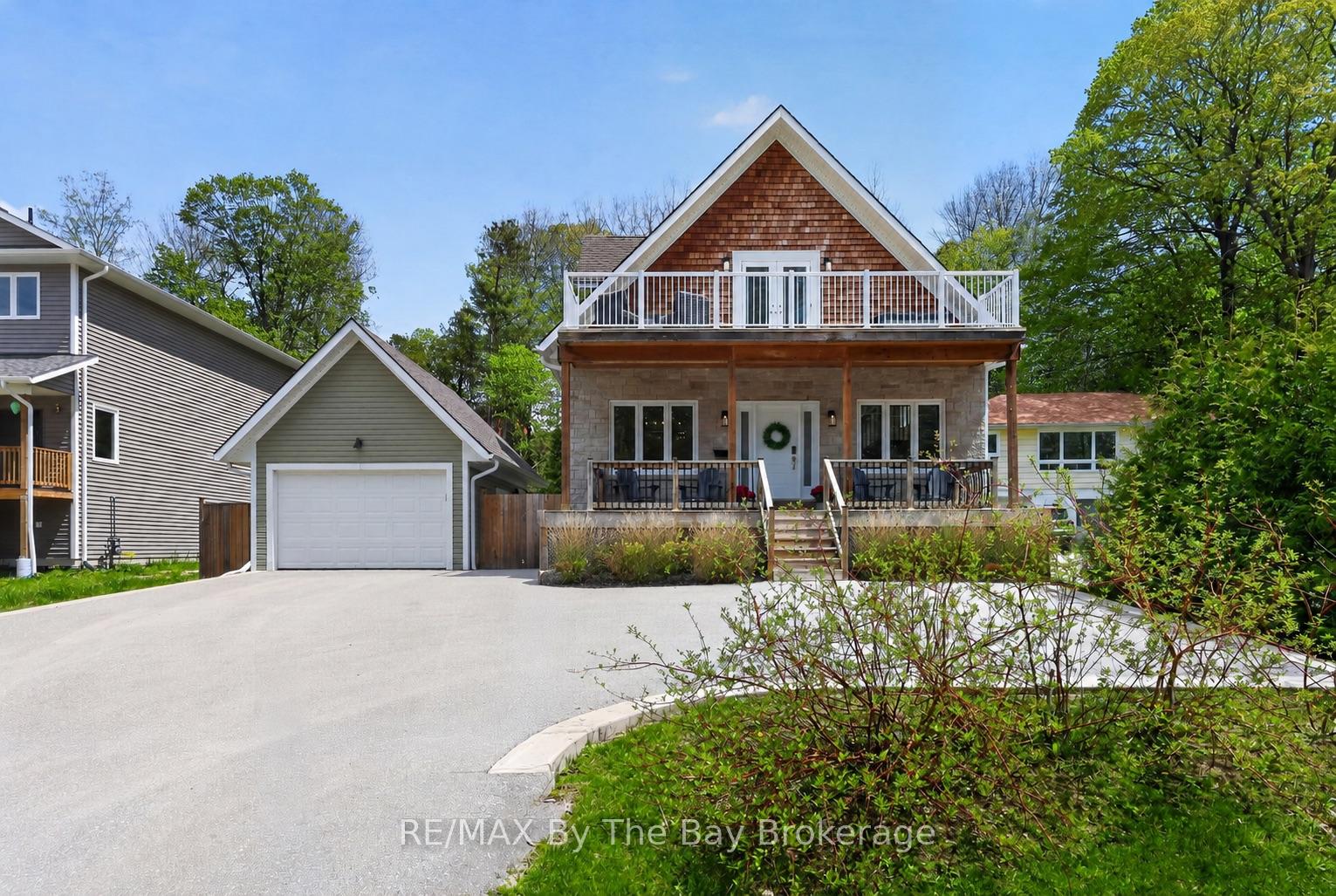 17 Elizabeth Avenue, Tiny, ON L0L 1P1