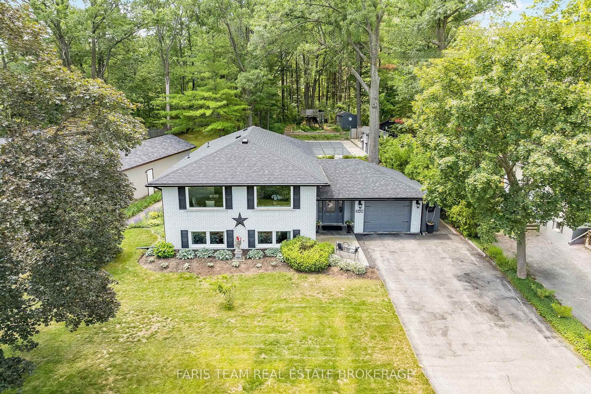 246 Sunnidale Road, Barrie, ON L4N 5N9