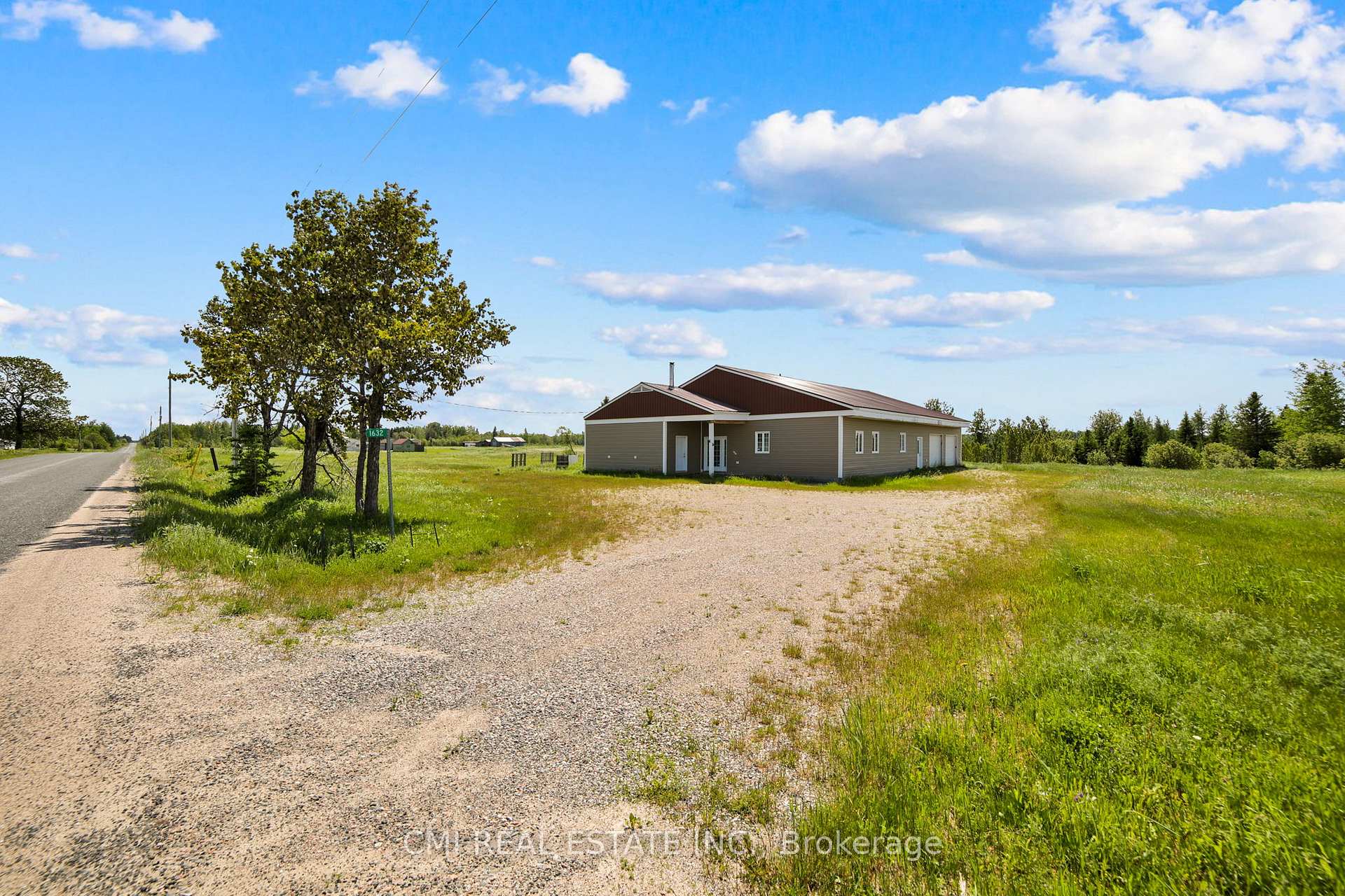 1632 Conc 2 & 3 Road, Cochrane, ON P0L 1C0