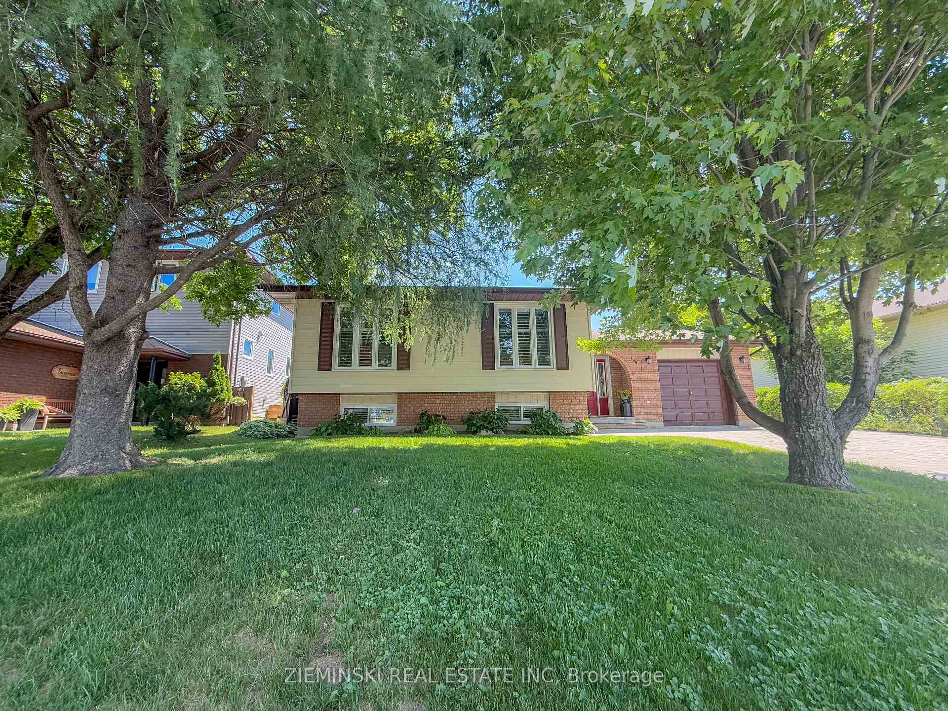 199 Clement Avenue, Timmins, ON P0N 1C0