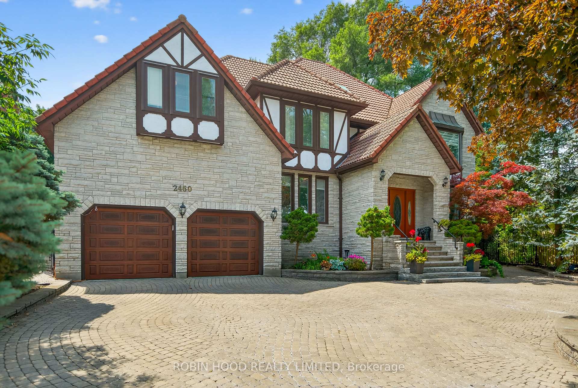 2460 Hammond Road, Mississauga, ON L5K 1T2