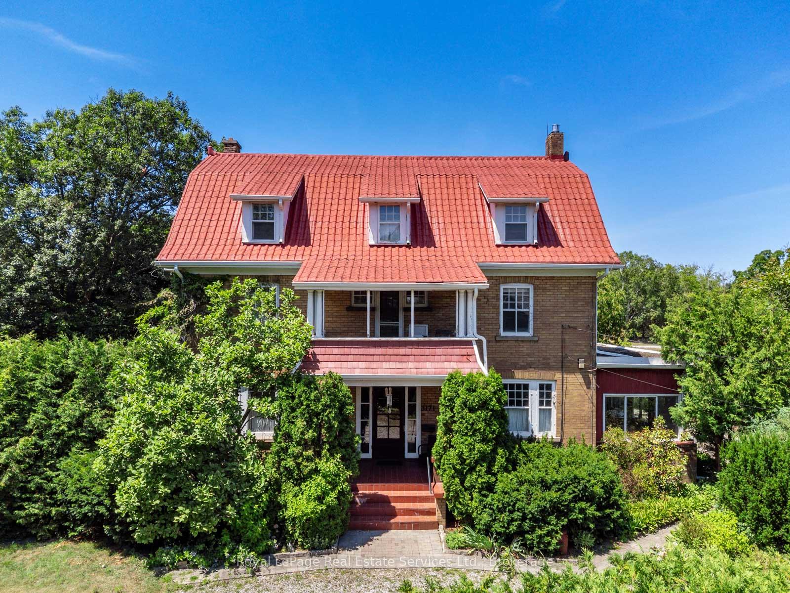 3175 Lakeshore Road W, Oakville, ON L6L 1J7