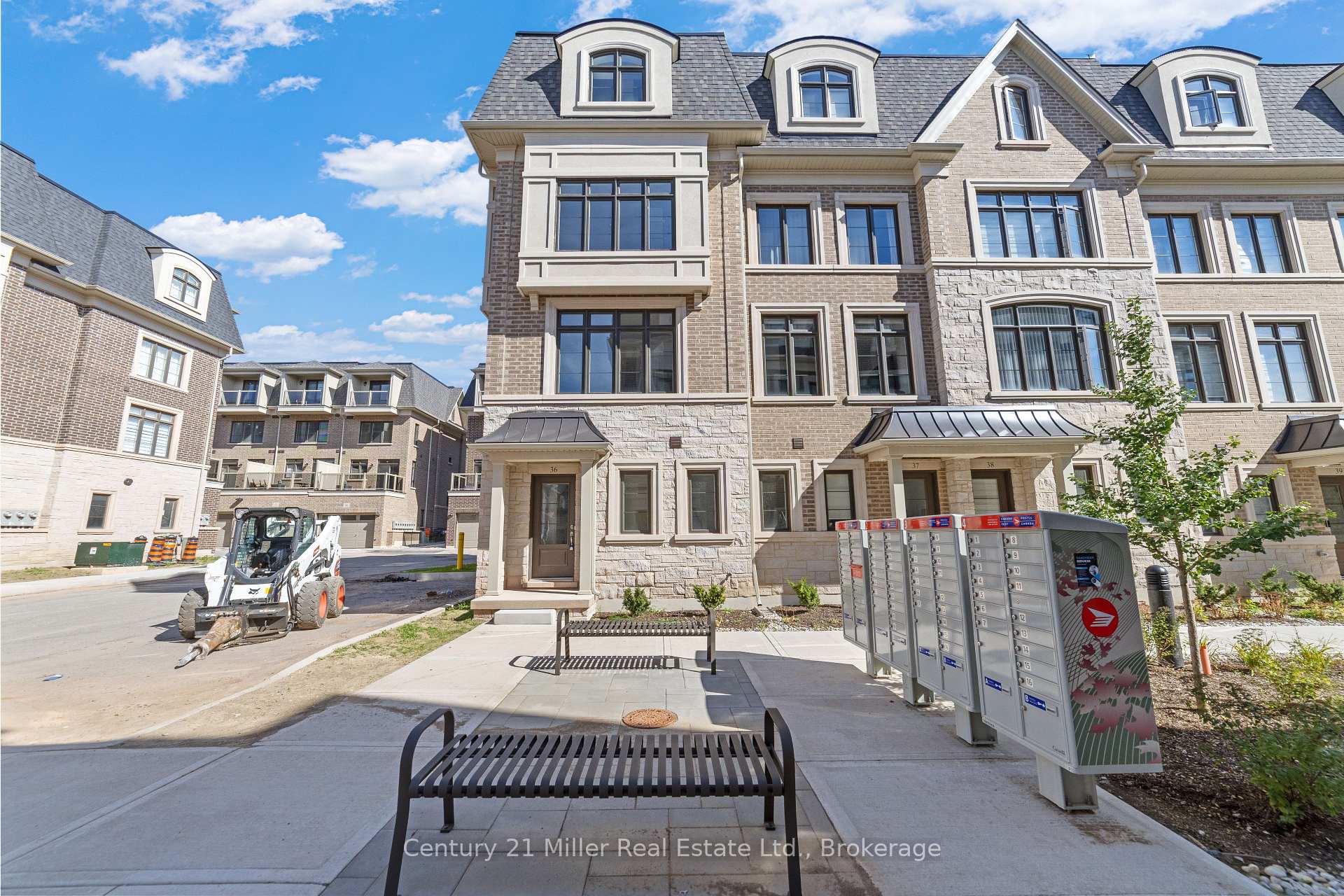 260 Melody Common 36, Oakville, ON L6H 8A5