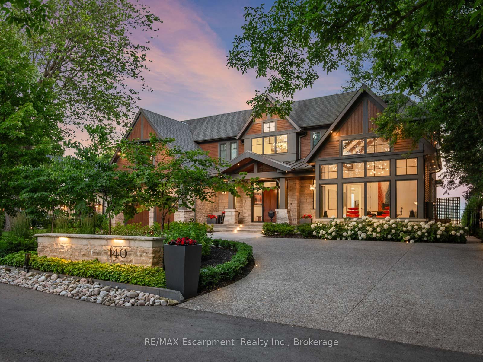 140 Secord Lane, Burlington, ON L7L 2H7