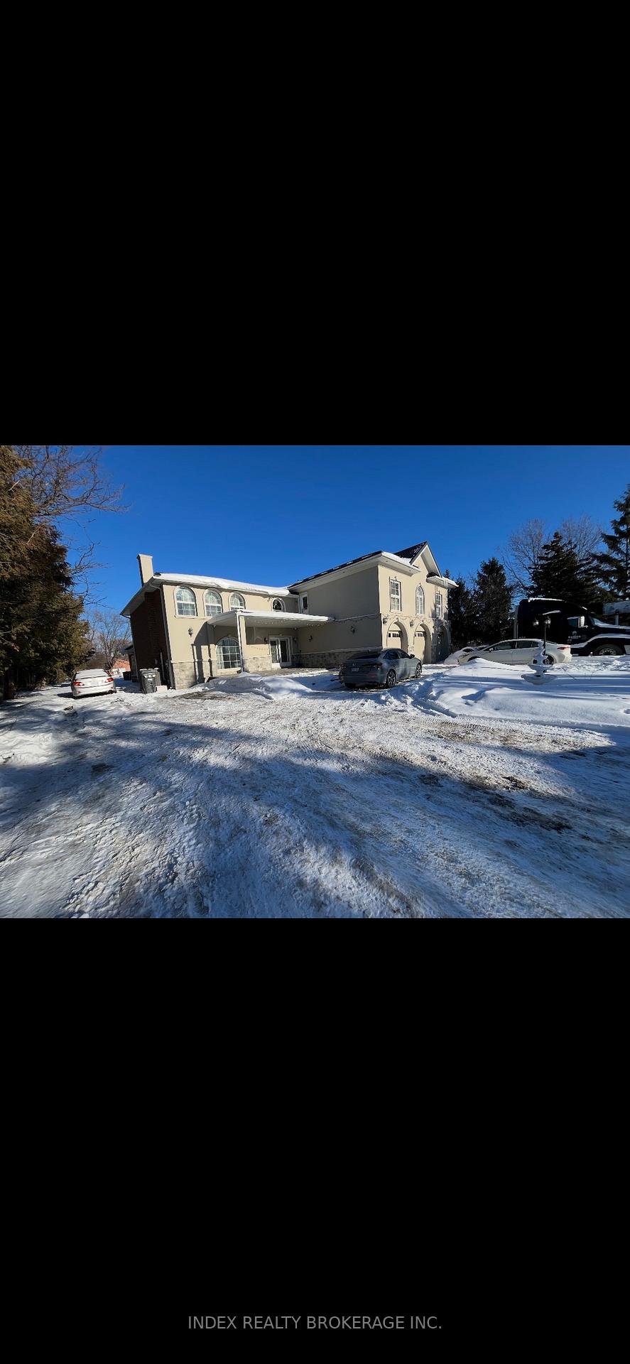 9 Julian Drive, Brampton, ON L6P 0L3