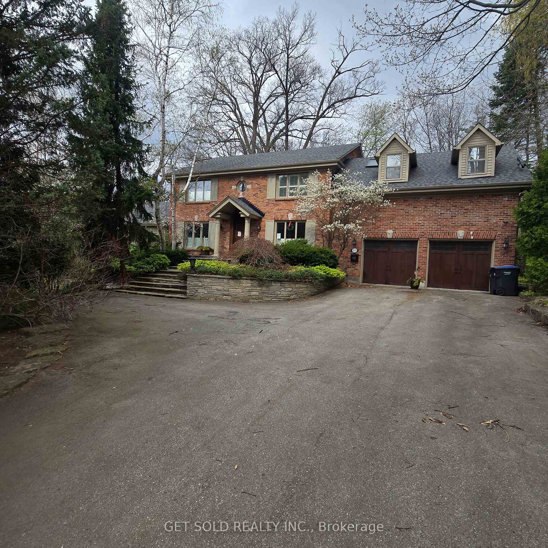 1701 Birchwood Drive, Mississauga, ON L5J 1T7