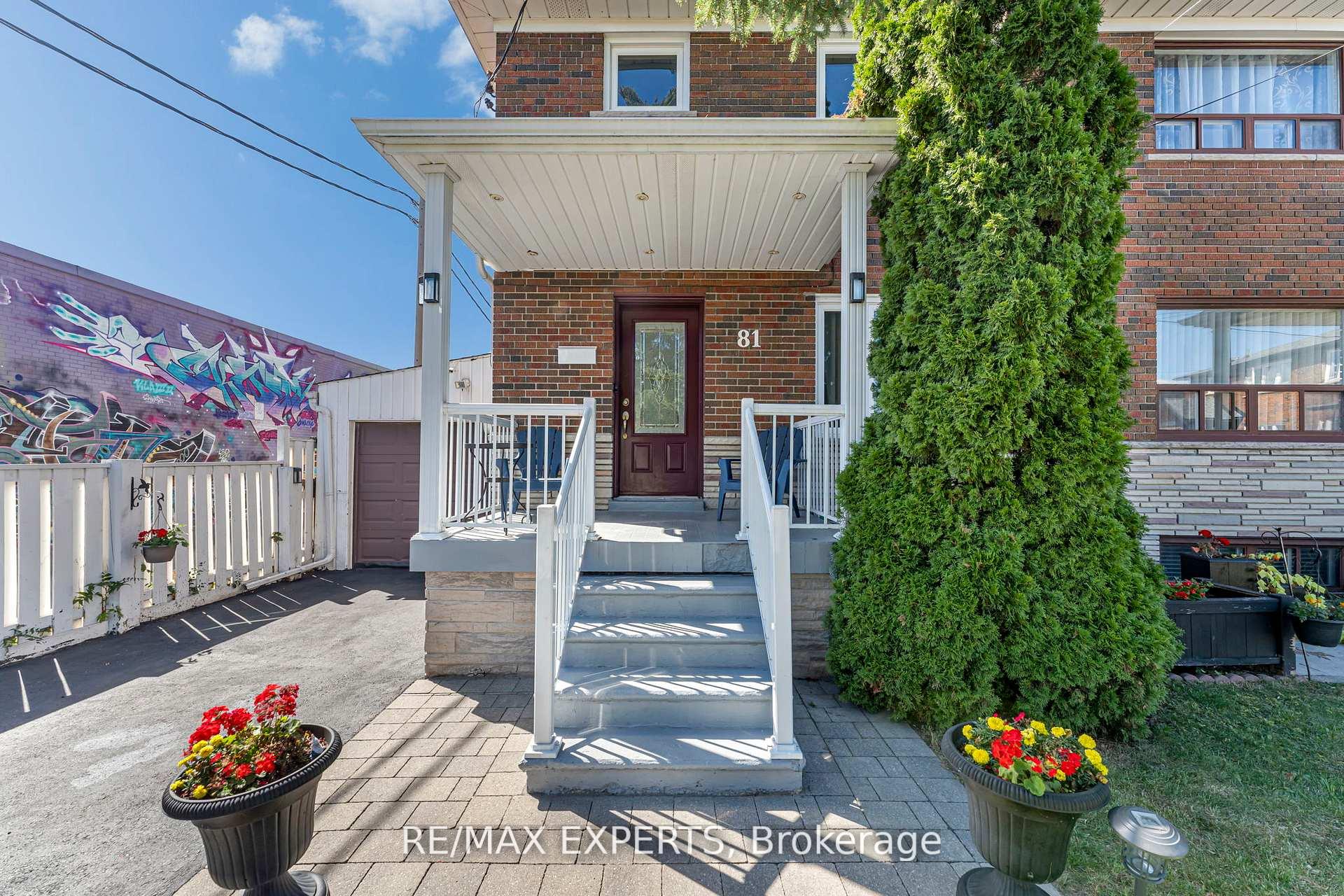 81 Hagar Avenue, Toronto, ON M6N 3V3