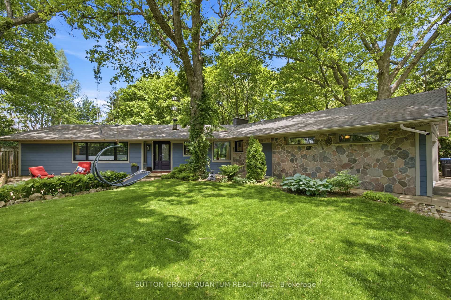 1319 South Aldo Drive, Mississauga, ON L5H 3E7