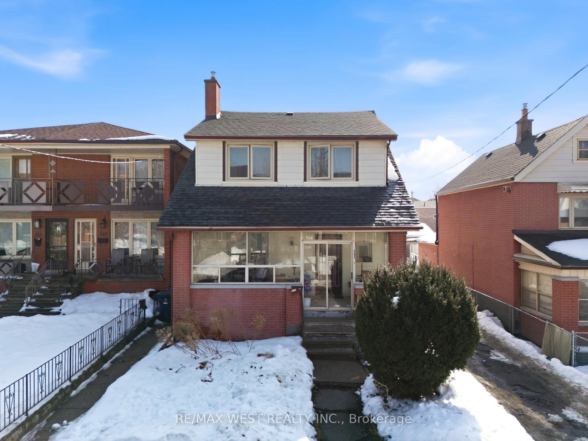 151 Ascot Avenue, Toronto, ON M6E 1G5