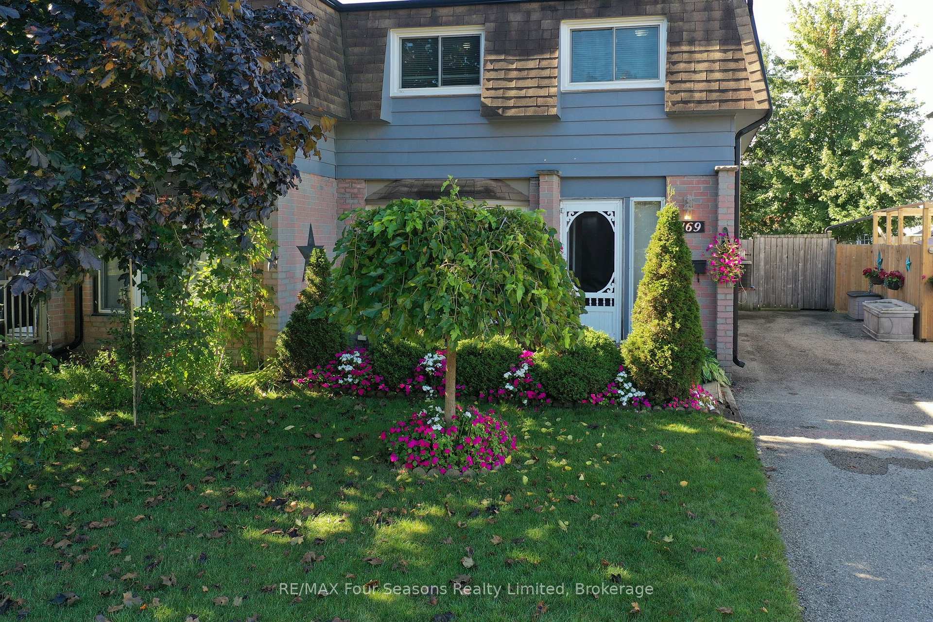 169 Burbank Crescent, Orangeville, ON L9W 3H7