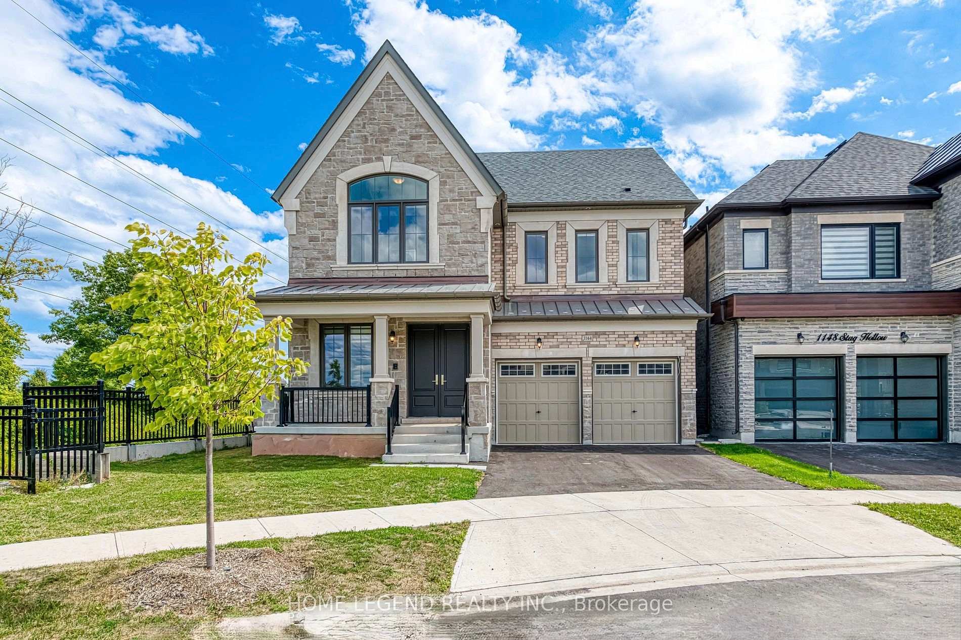 1144 Stag Hollow, Oakville, ON L6M 5M4