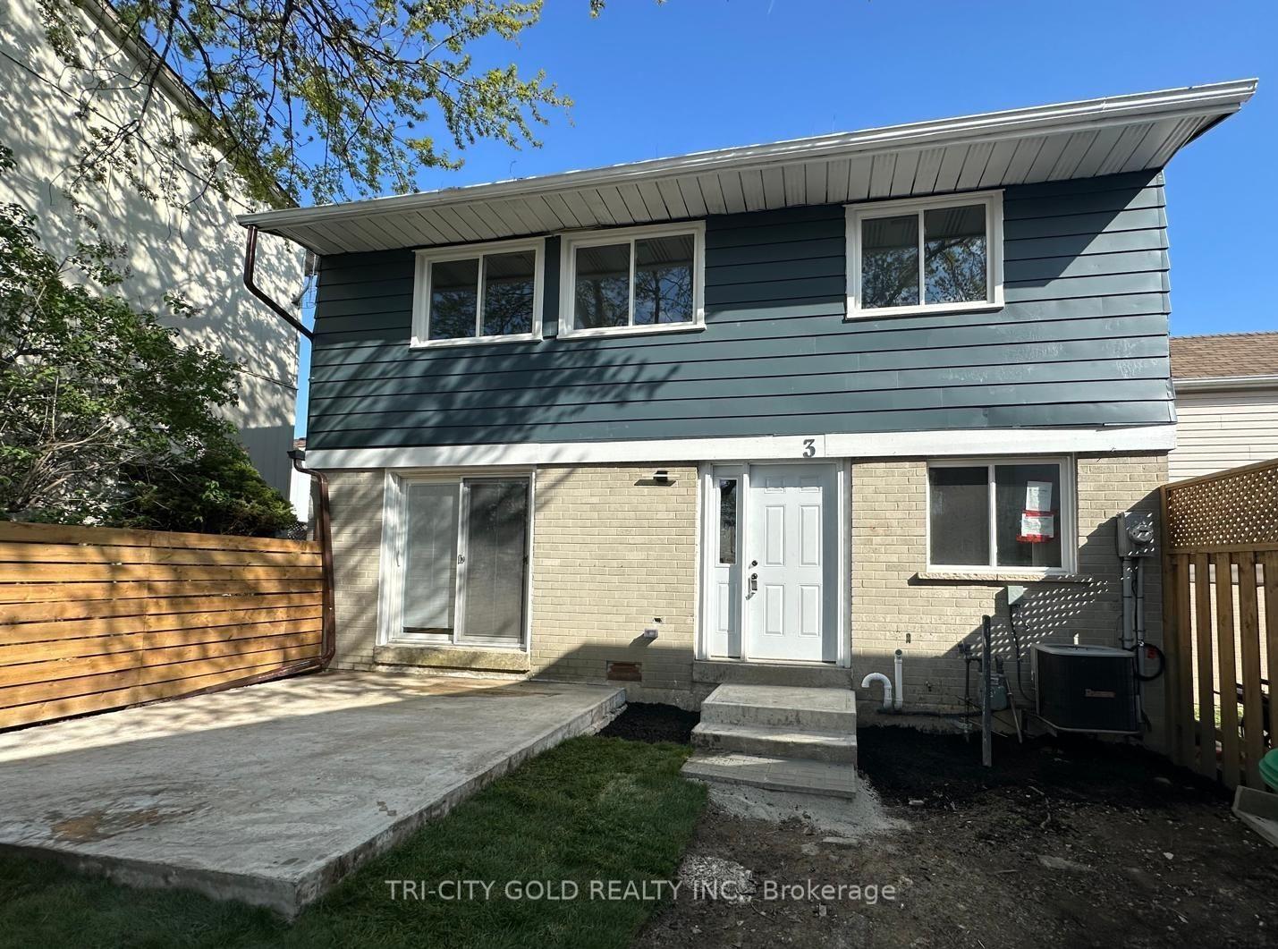 3 Holmstead Court, Brampton, ON L6S 1R9