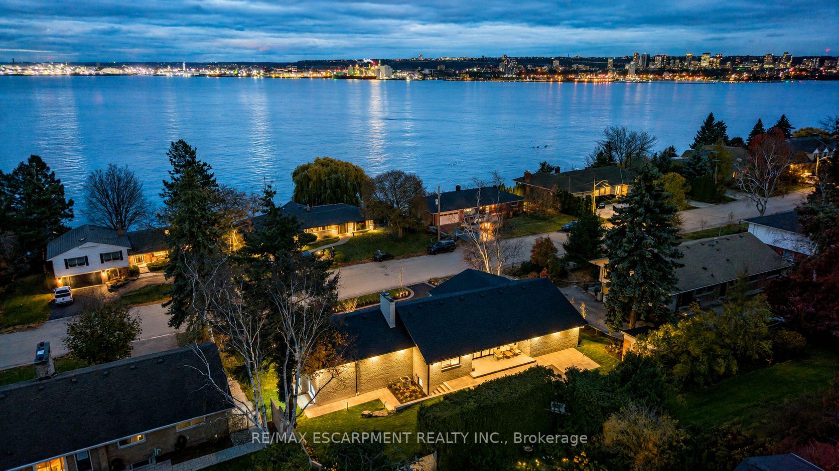 841 Danforth Place, Burlington, ON L7T 1S1