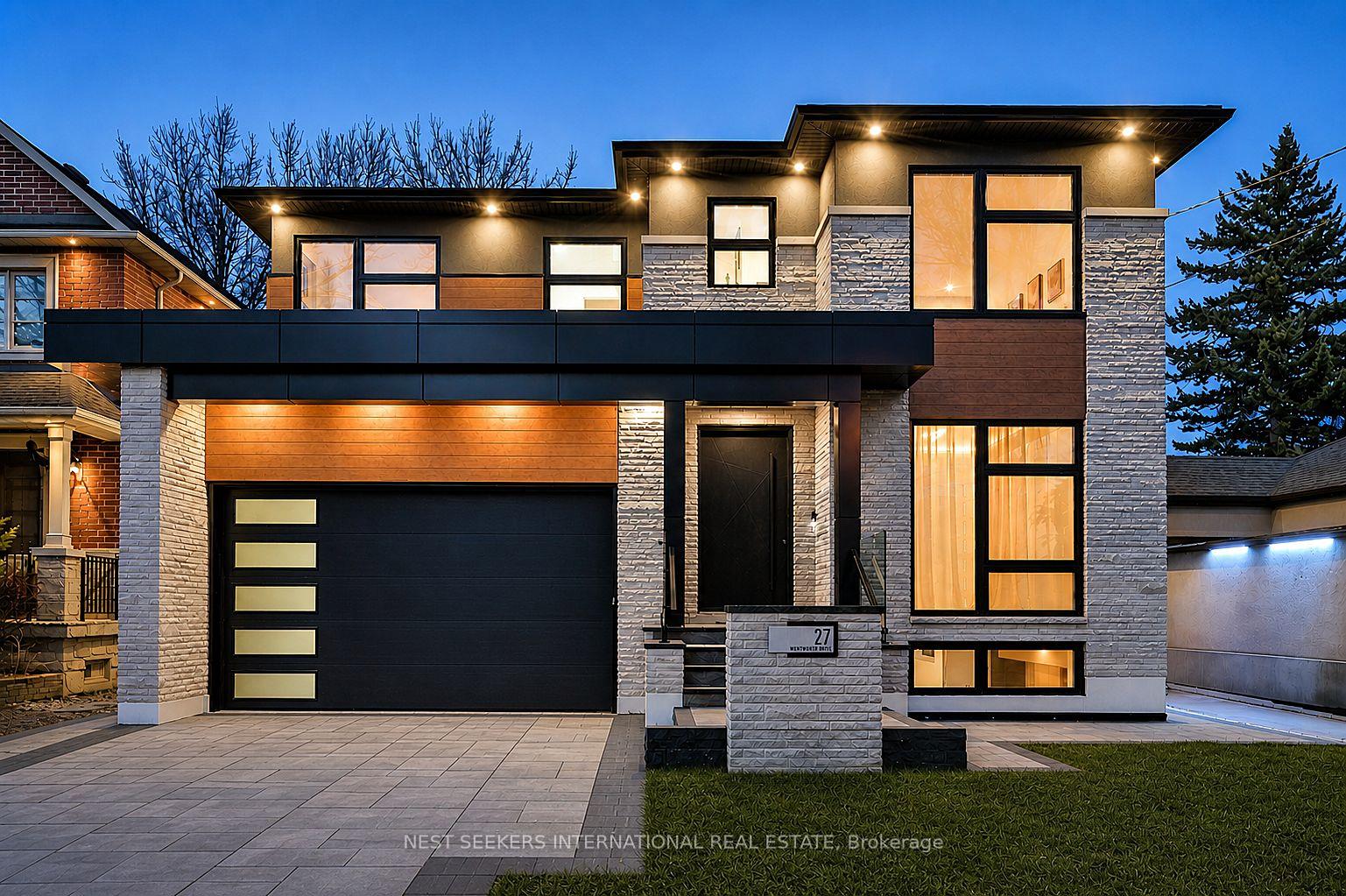 27 Inverleigh Drive, Toronto, ON M8Y 3E4