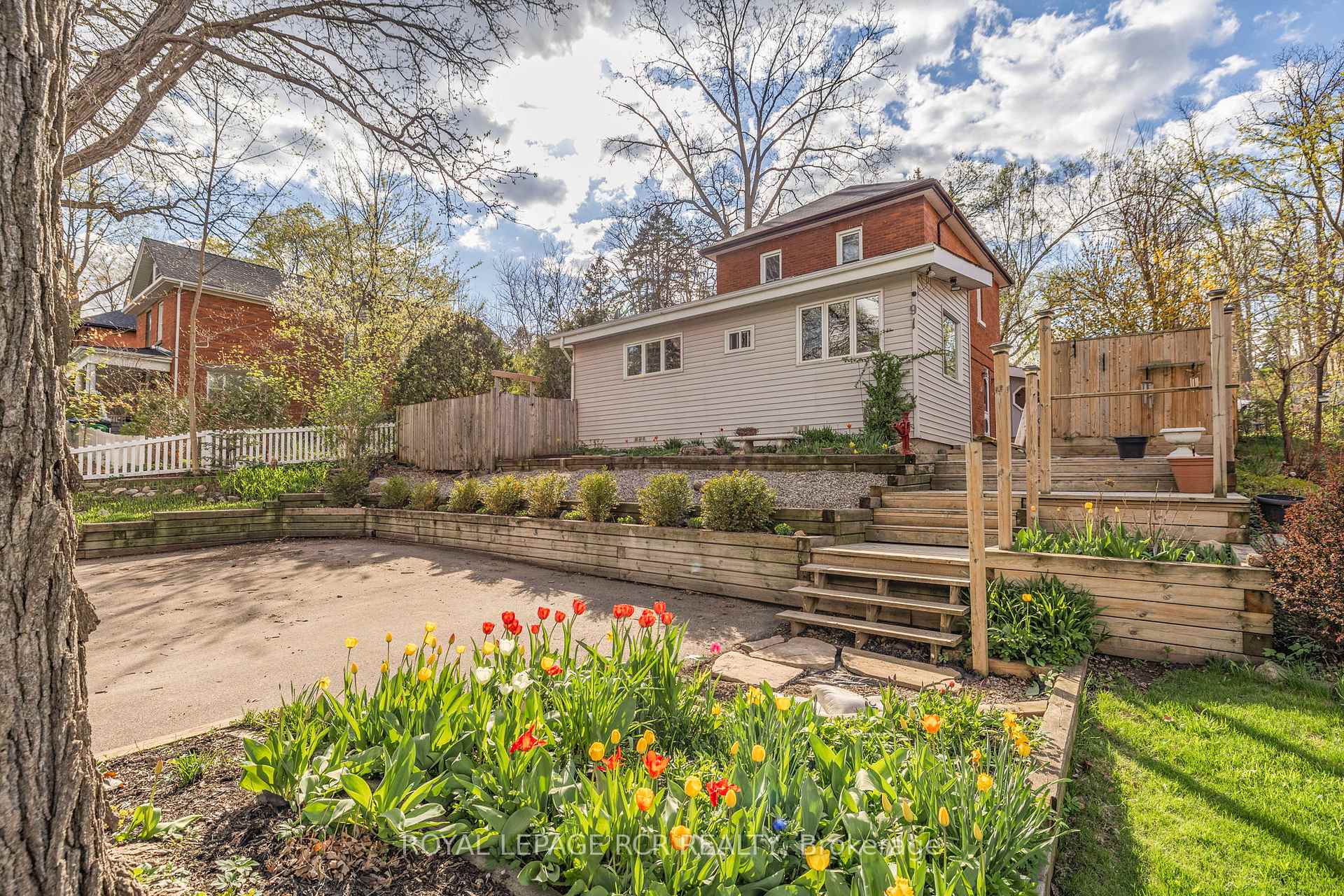 91 King Street W, Caledon, ON L7E 1A2