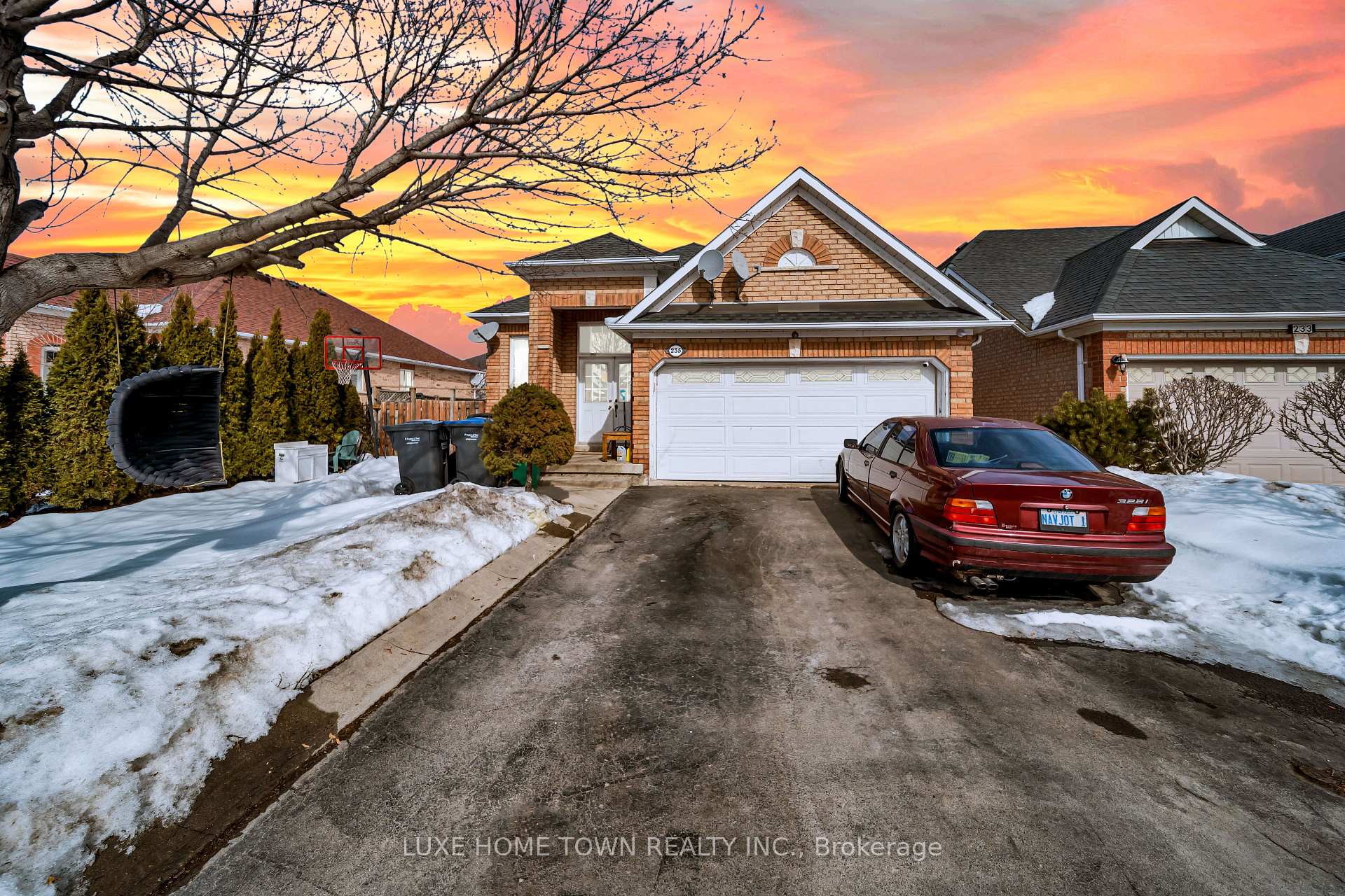 235 Van Kirk Drive, Brampton, ON L7A 1M2