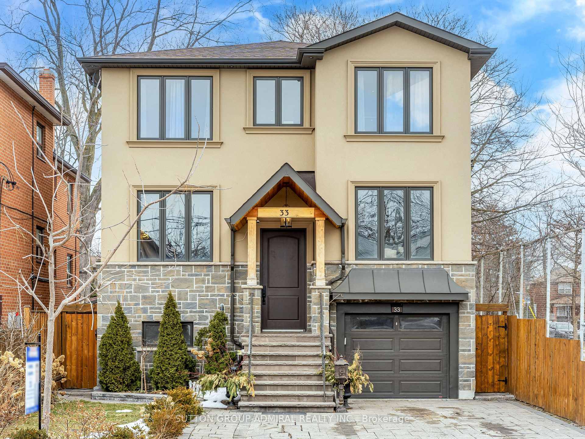 33 Twenty First Street, Toronto, ON M8V 3L8