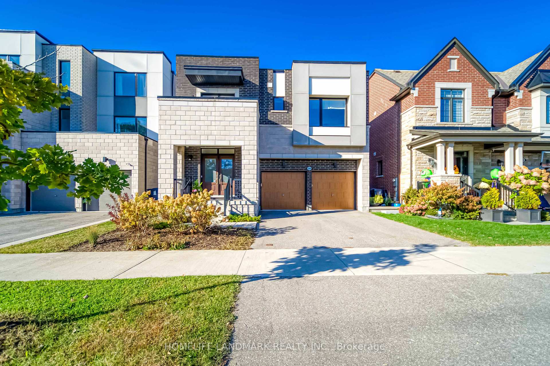 294 Valermo Drive, Toronto W06, ON M8W 3E4
