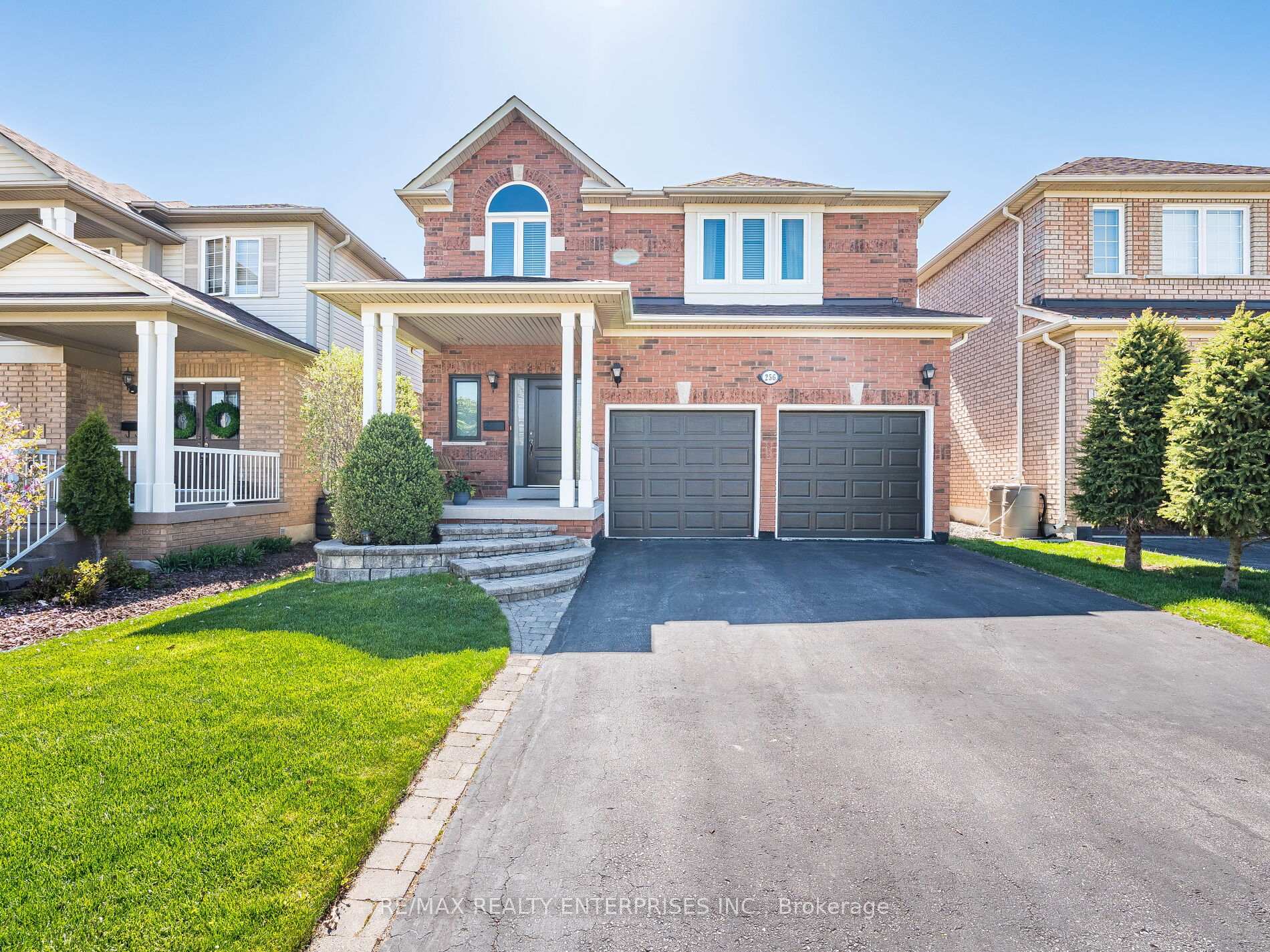 256 Sherwood Road, Milton, ON L9T 7C3
