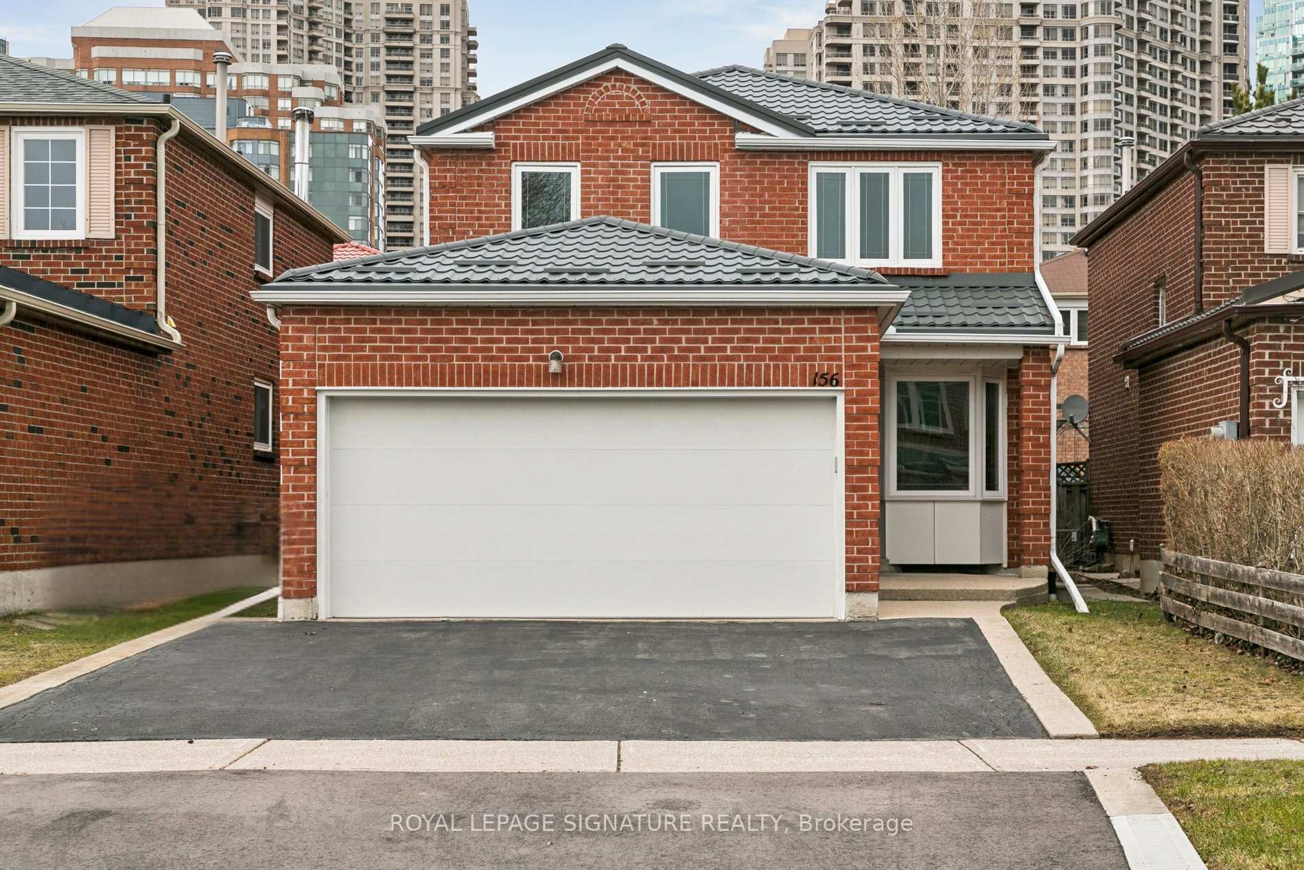 156 Macedonia Crescent, Mississauga, ON L5B 3J5