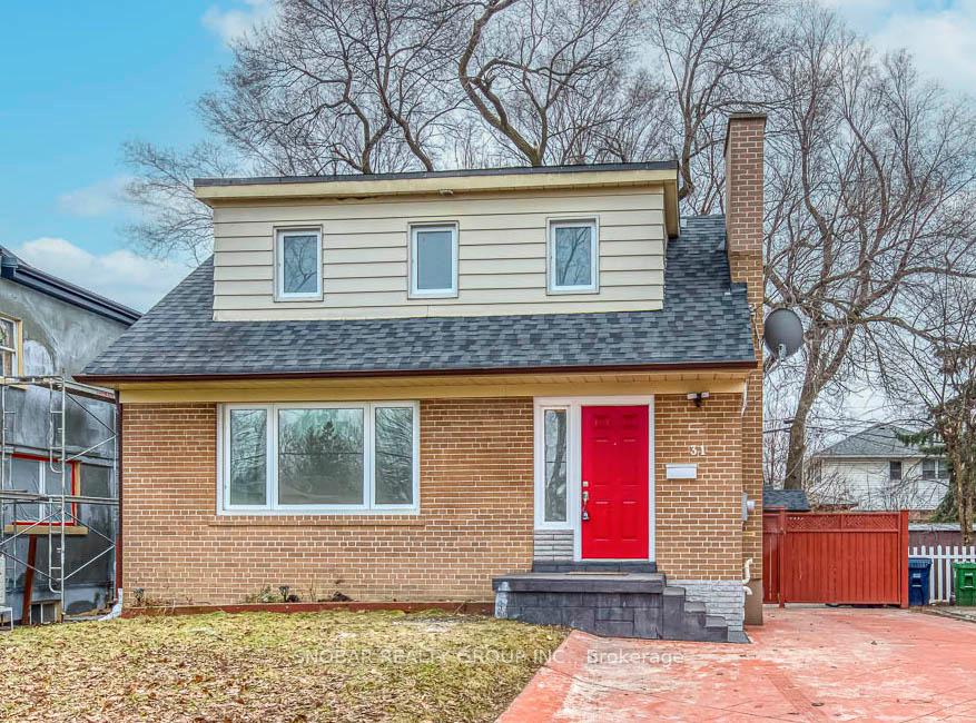 31 Genthorn Avenue, Toronto, ON M9W 2S8