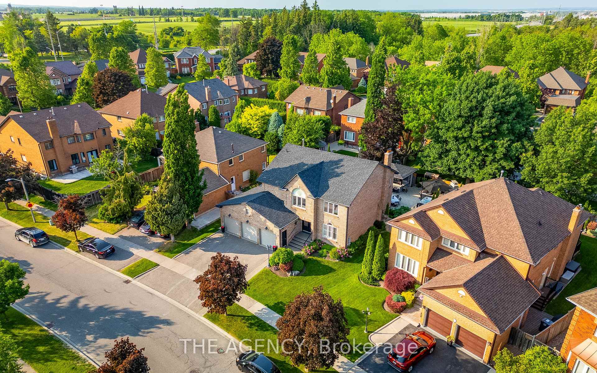 7 Stonegate Drive, Brampton, ON L6Z 3L7