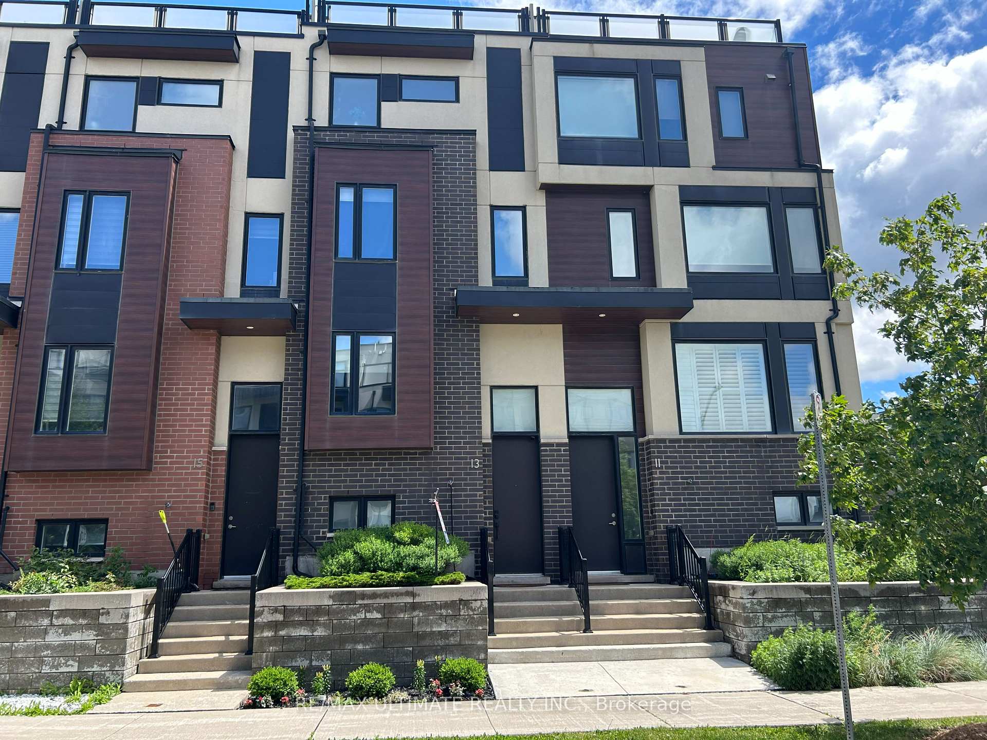 13 Caroline Carpenter Grove, Toronto, ON M3K 0B1