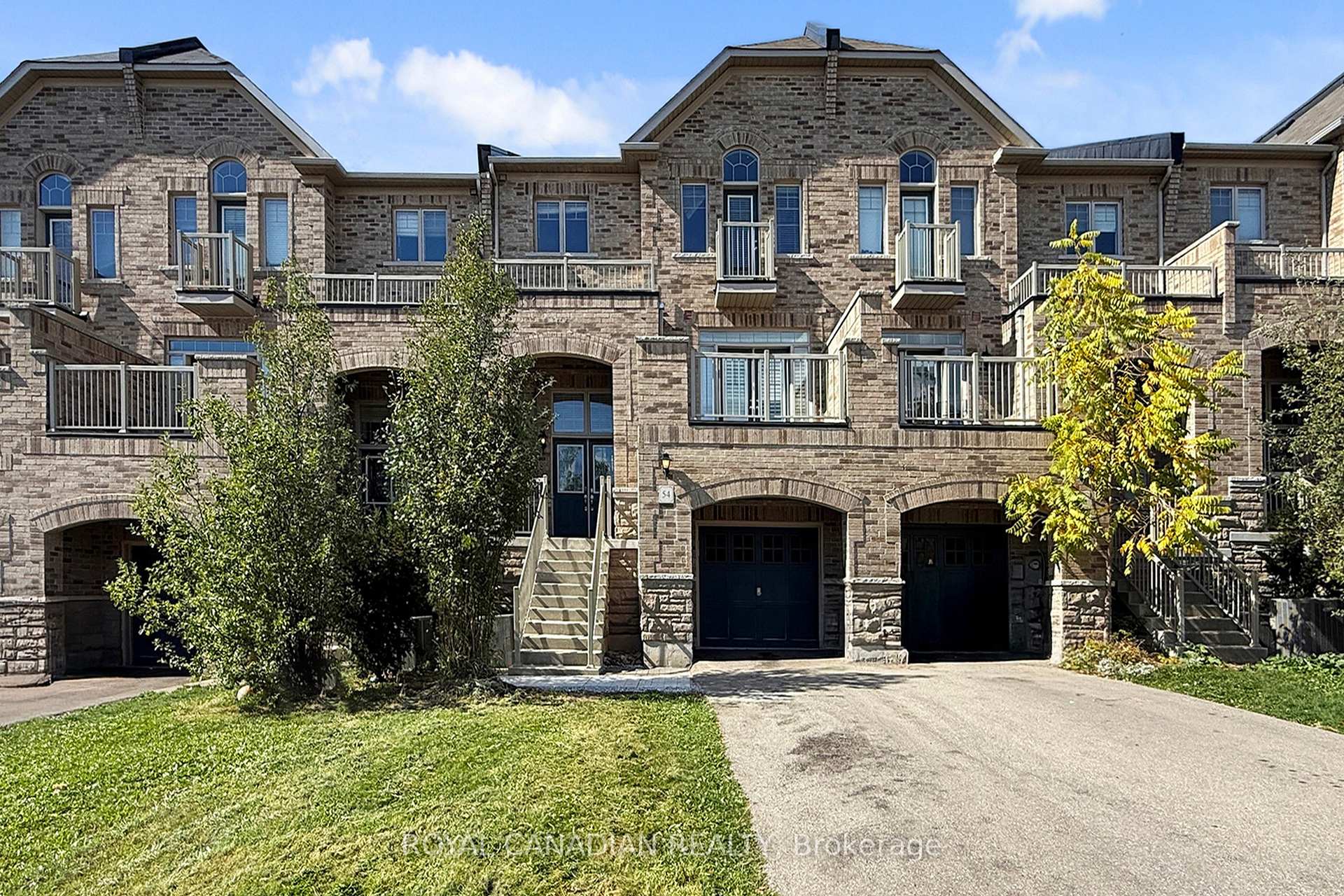 54 Chesterwood Crescent, Brampton, ON L6Y 0Z4