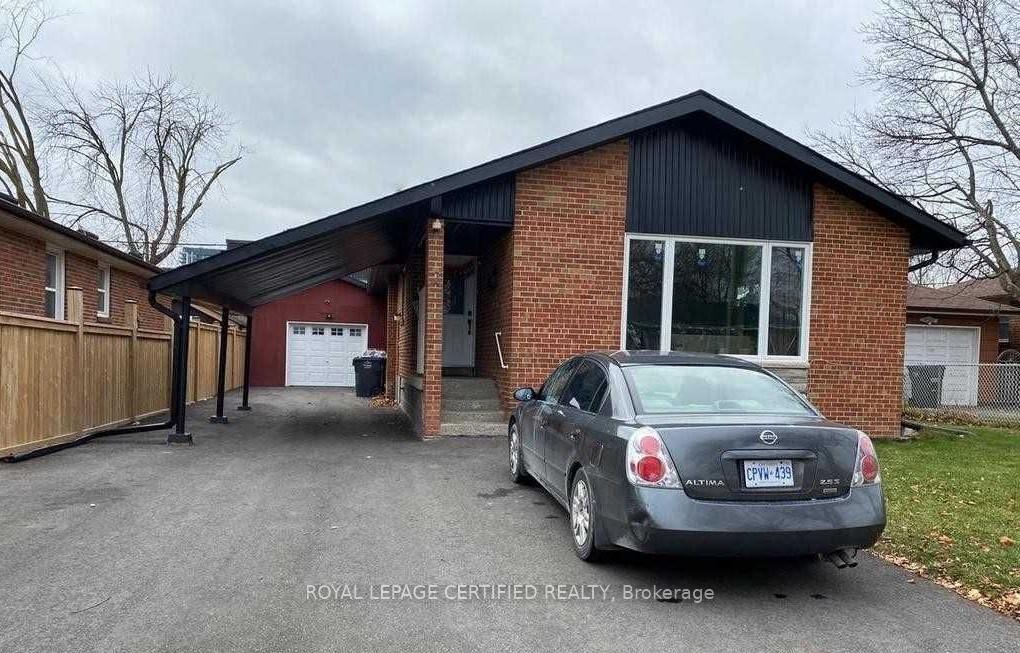 7 June Avenue, Brampton, ON L6V 1W2