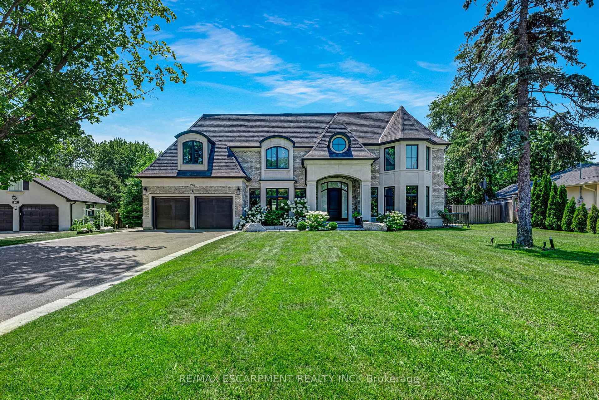 714 Atoka Drive, Mississauga, ON L5H 1Y6