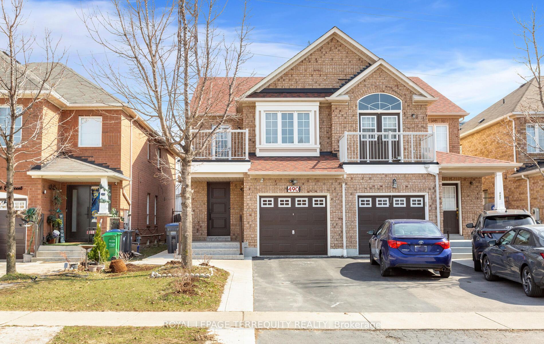 490 Orange Walk Crescent, Mississauga, ON L5R 0A5