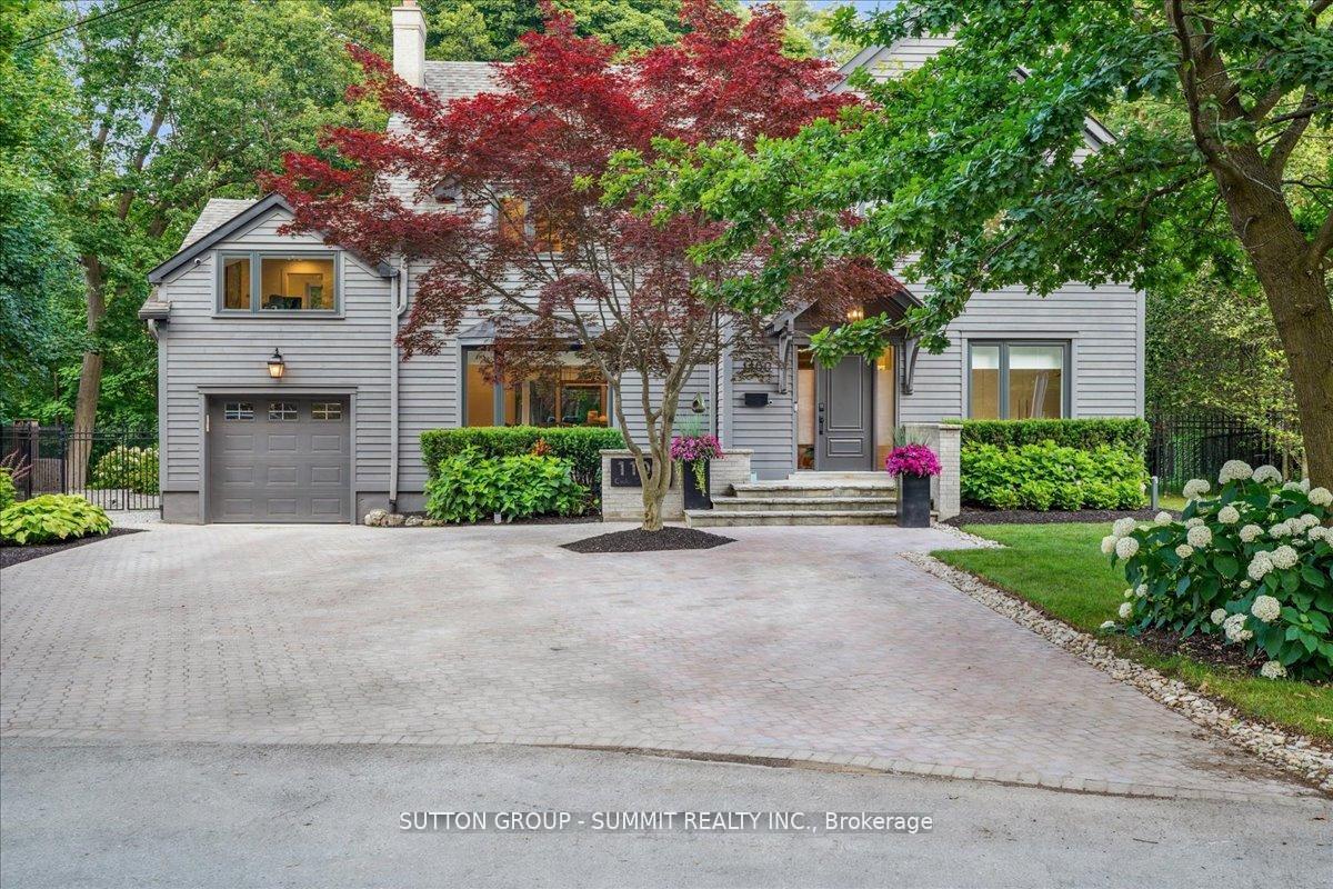 1100 Cedar Grove Boulevard, Oakville, ON L6J 2C4