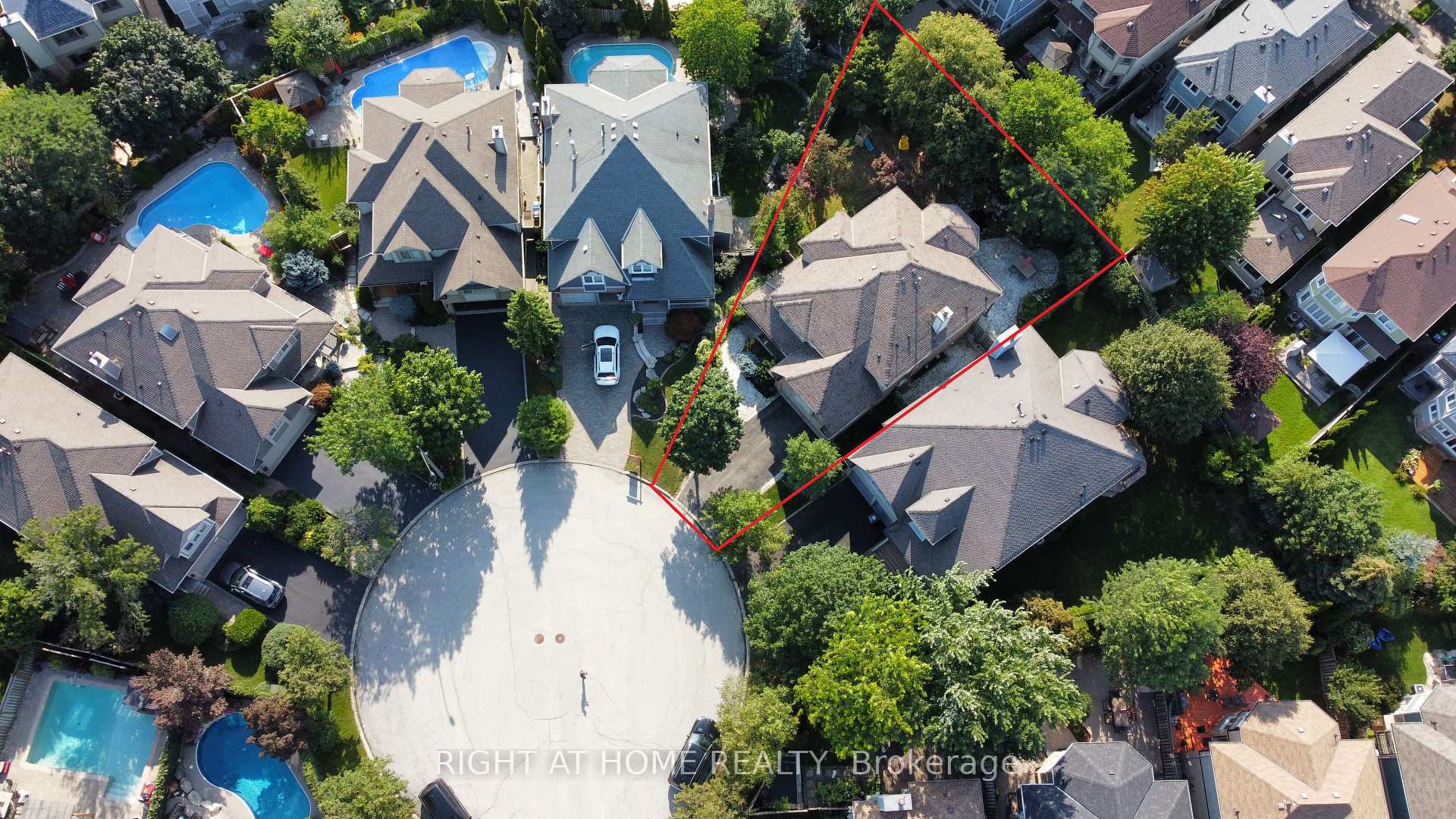 2623 Charlotte Court, Mississauga, ON L5M 5E6