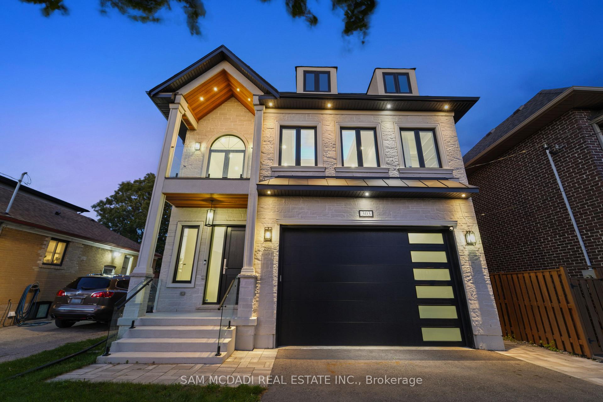 303 Delta Street, Toronto, ON M8W 4G1