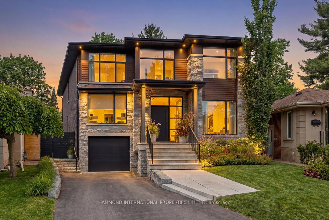 16 Greenmount Court, Toronto, ON M8Y 1Y2