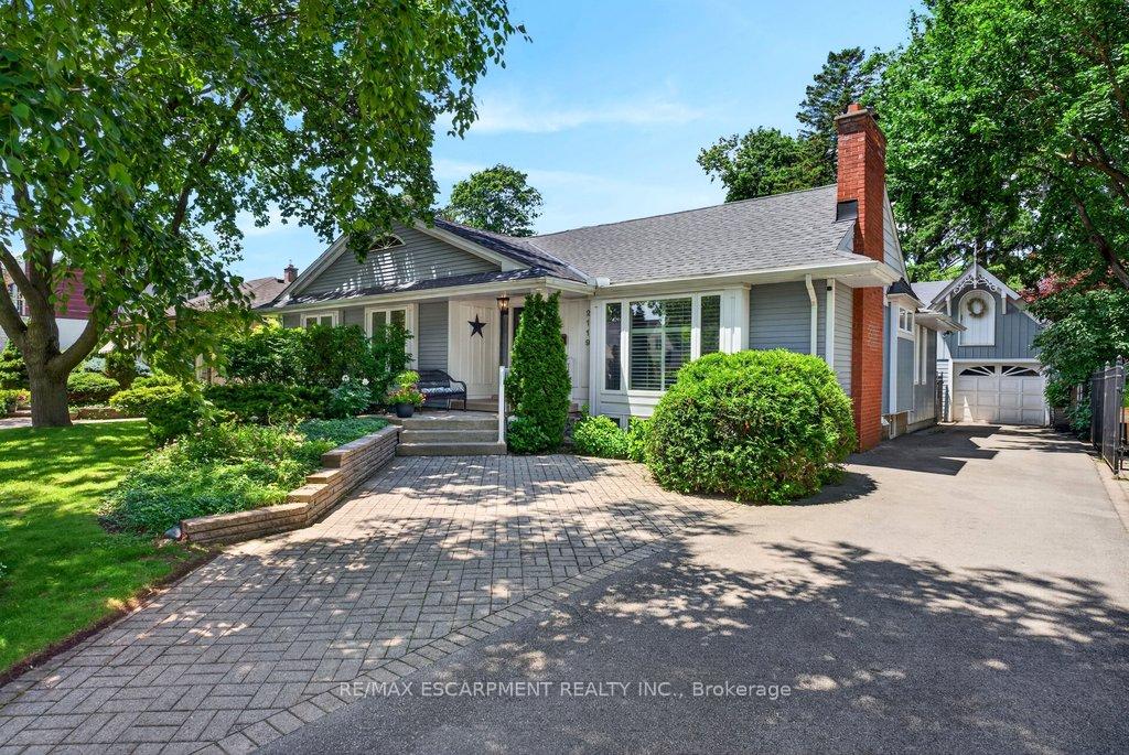 2119 Paisley Avenue, Burlington, ON L7R 1W1
