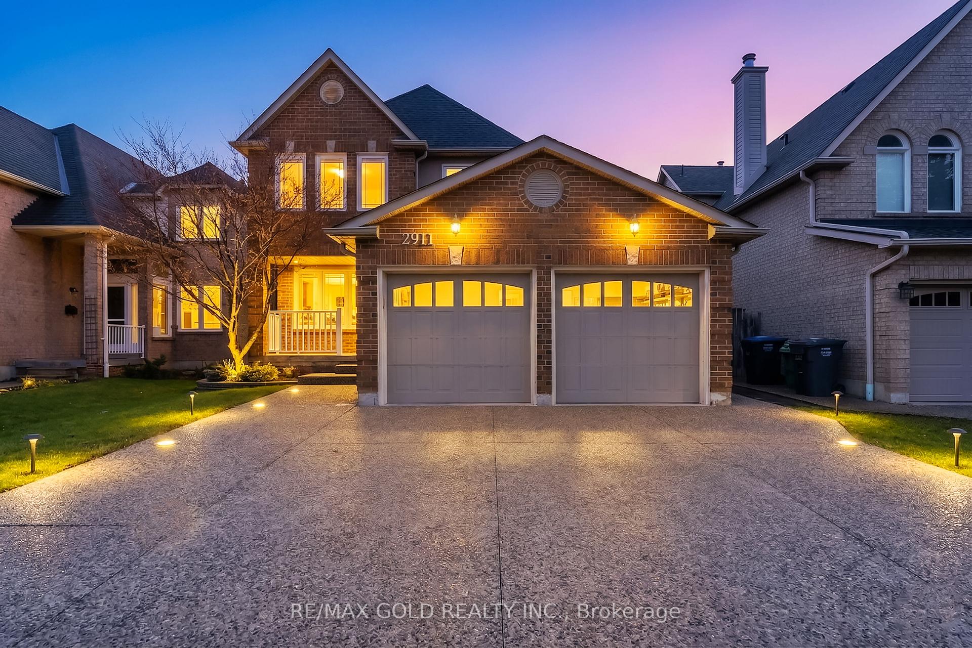 2911 Tradewind Drive, Mississauga, ON L5N 6L2