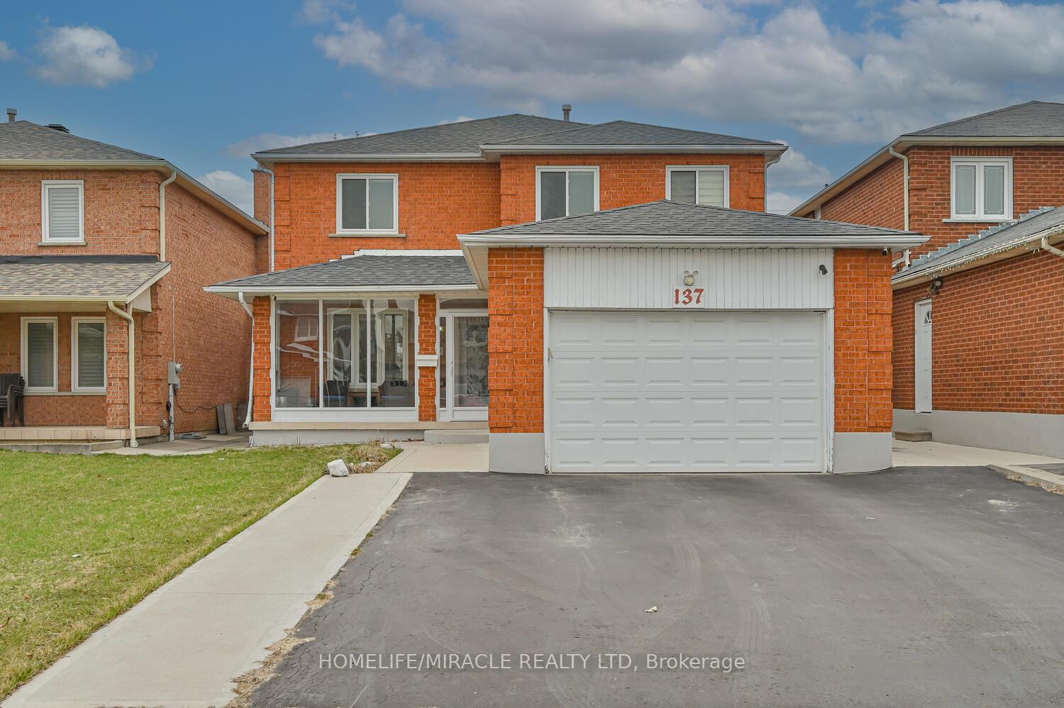 137 Minglehaze Drive, Toronto, ON M9V 4W7