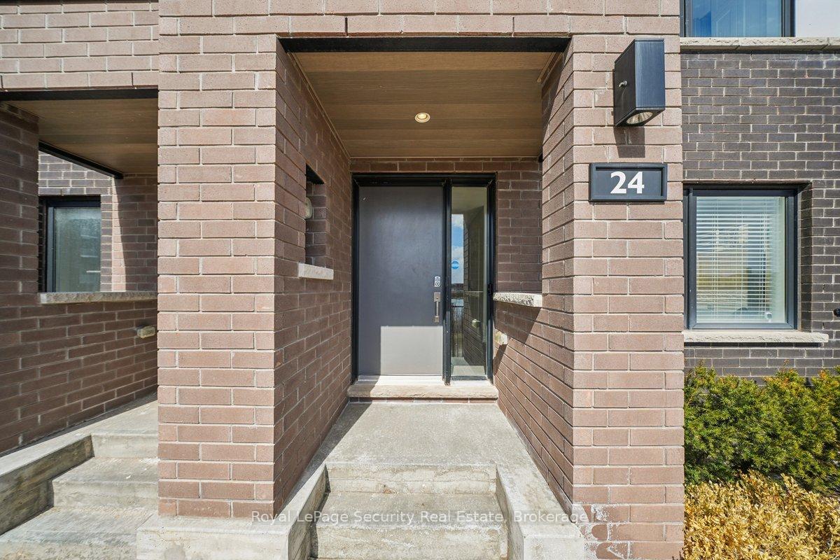 348 Wheat Boom Drive S 24, Oakville, ON L6H 3V6